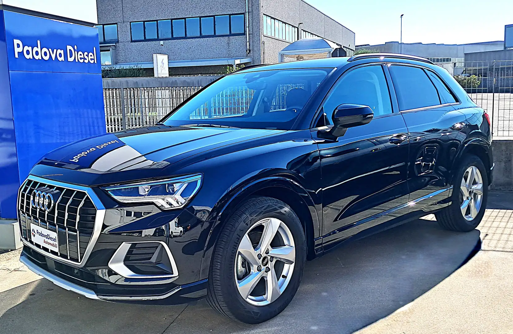 Audi Q3 Q3 35 1.5 tfsi Business Advanced s-tronic Noir - 1