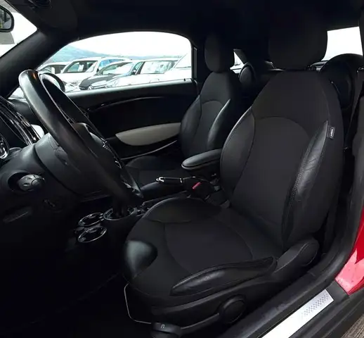 Mini Cooper view 8