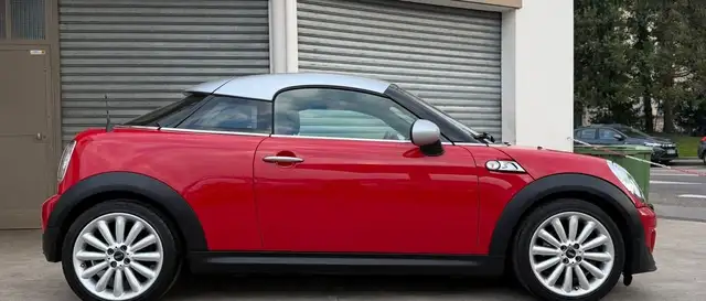 Mini Cooper view 2