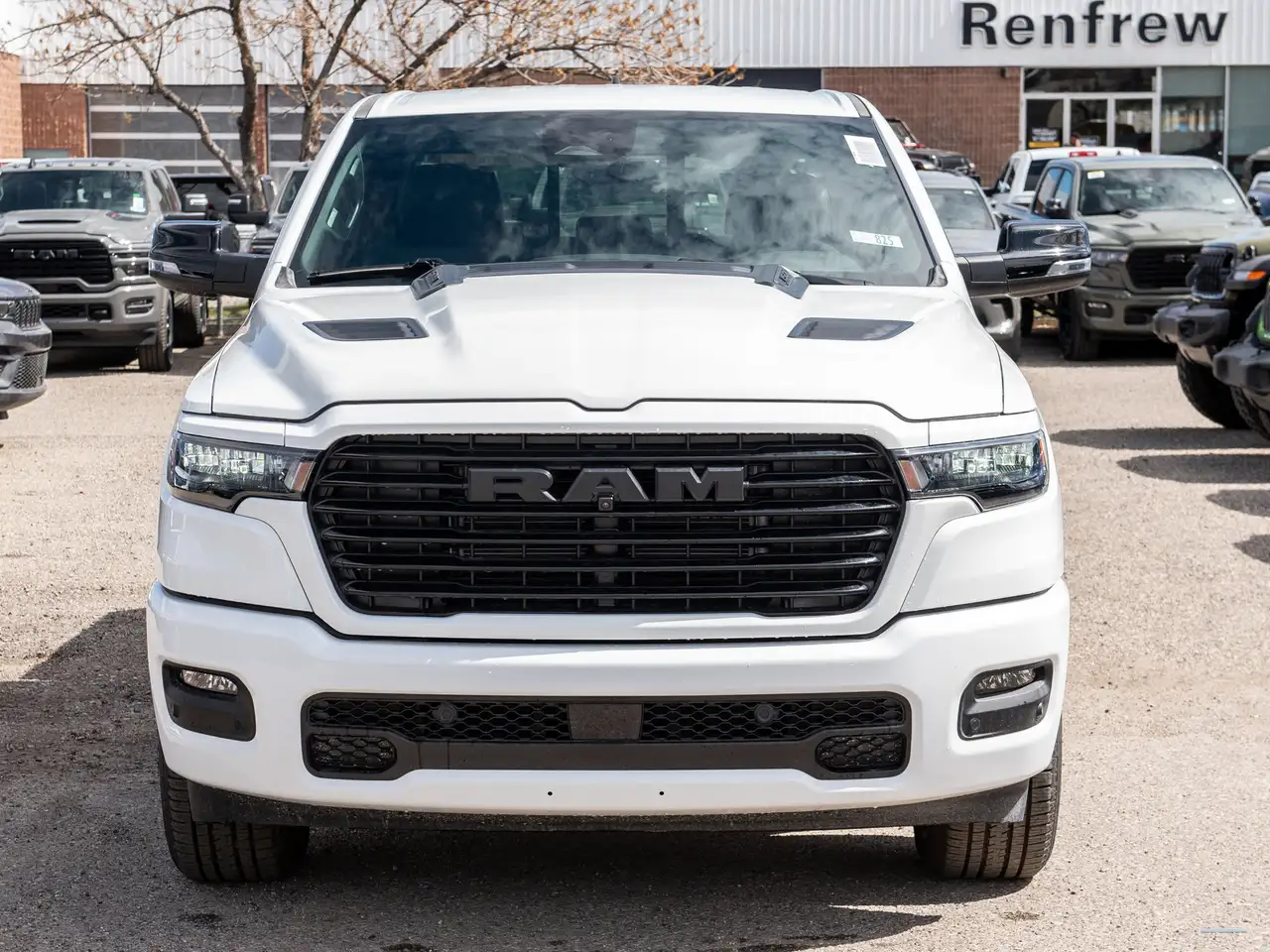 RAM 1500 снимка RAM 1500