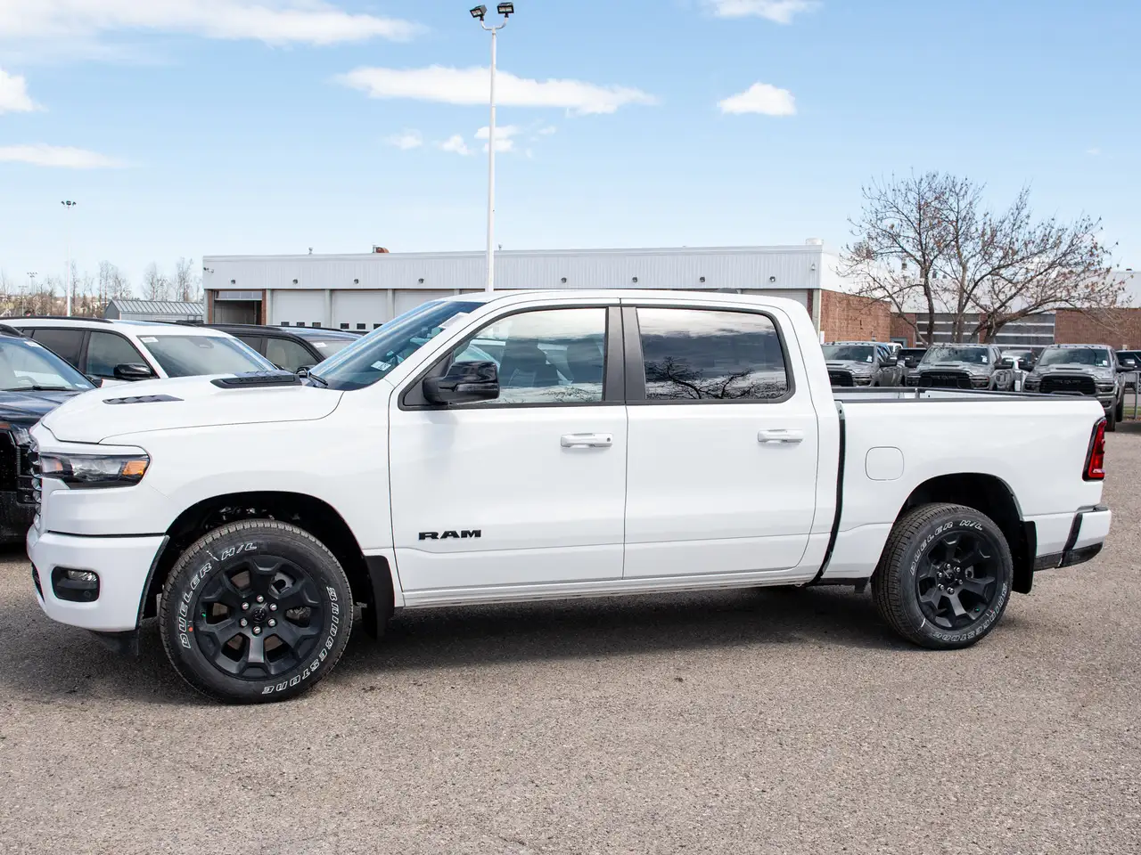 RAM 1500 снимка RAM 1500