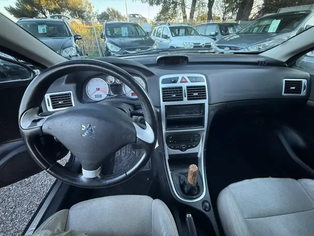 Peugeot 307 view 7