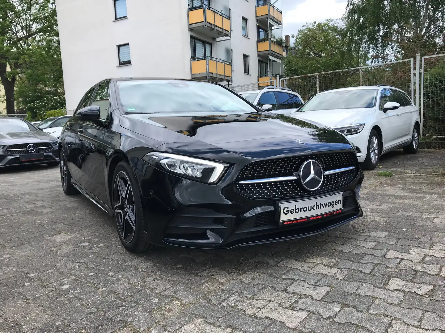 Mercedes-Benz A 200 7G-DCT 2x AMG Line Navi./Cam. Garantie Neues Model Noir - 1