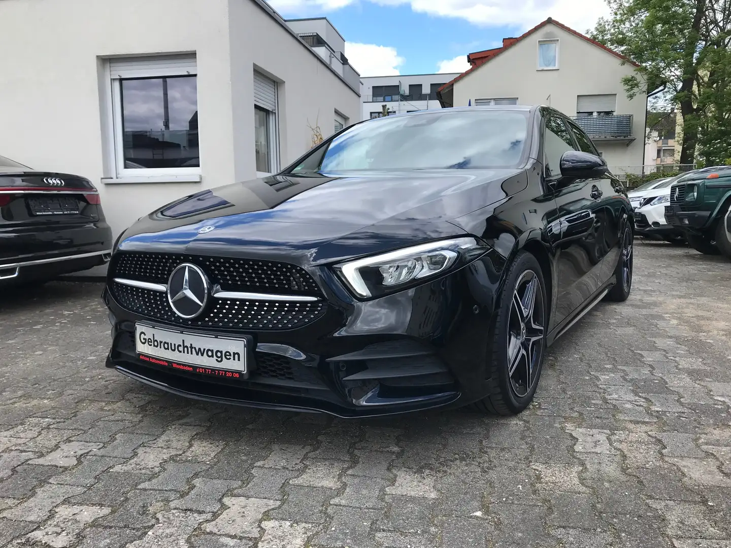 Mercedes-Benz A 200 7G-DCT 2x AMG Line Navi./Cam. Garantie Neues Model Noir - 2