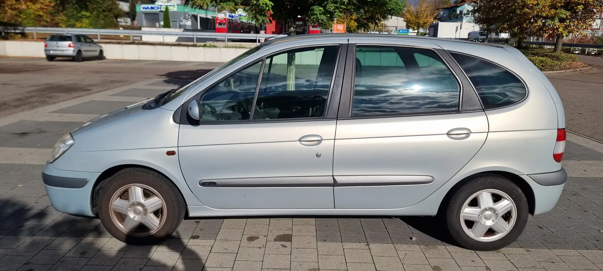 Renault Megane SENIC Silber - 2