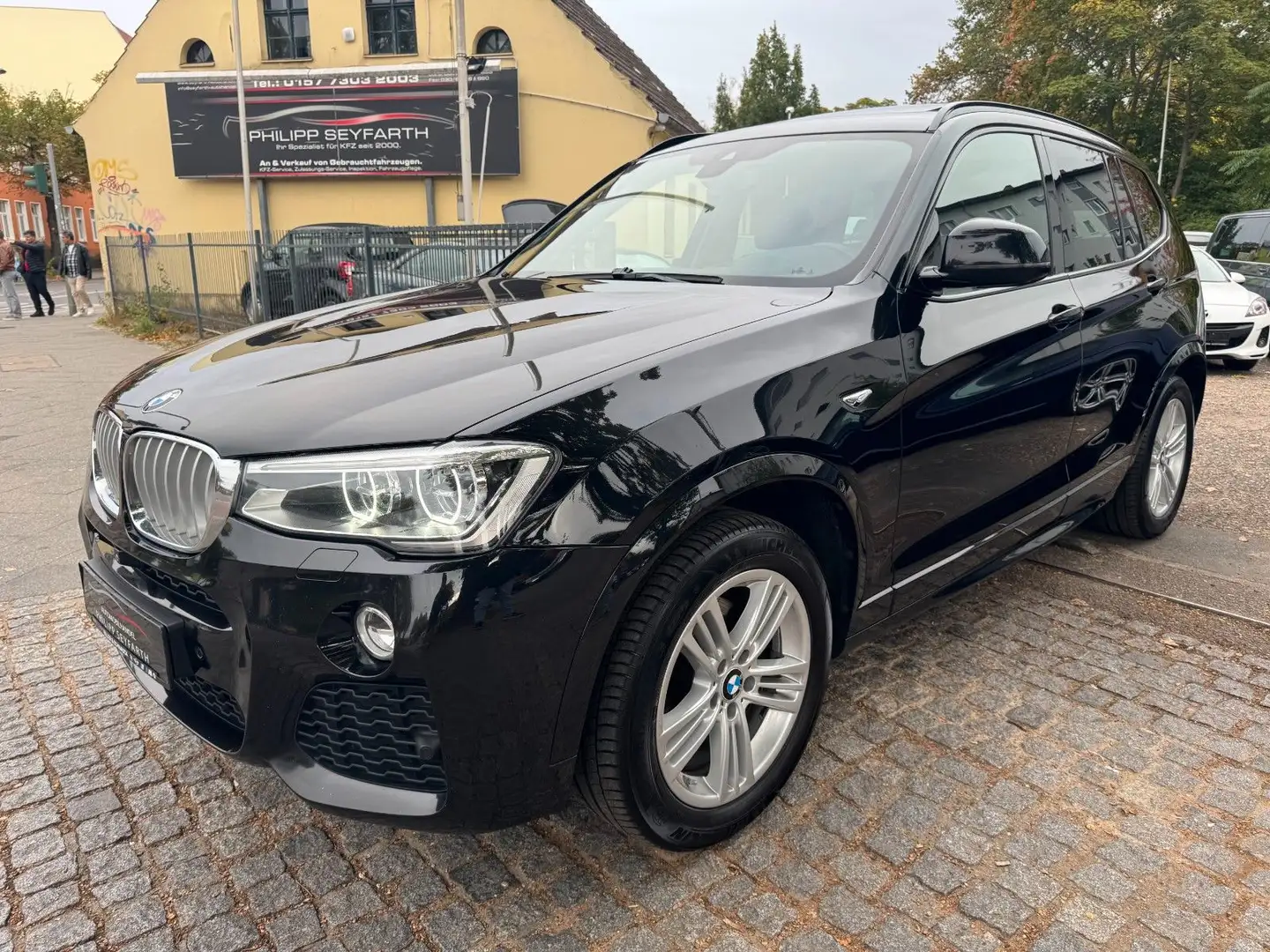 BMW X3 30d*M-SPORTPAKET*PANO*HUD*HARMAN/KARDON Schwarz - 1