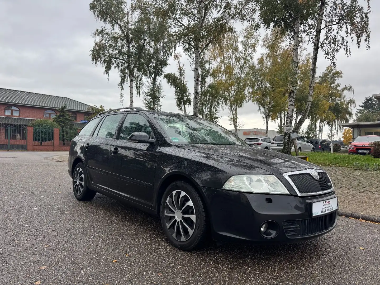 Skoda Octavia Combi Tour TÜV NEU Garantie Noir - 2
