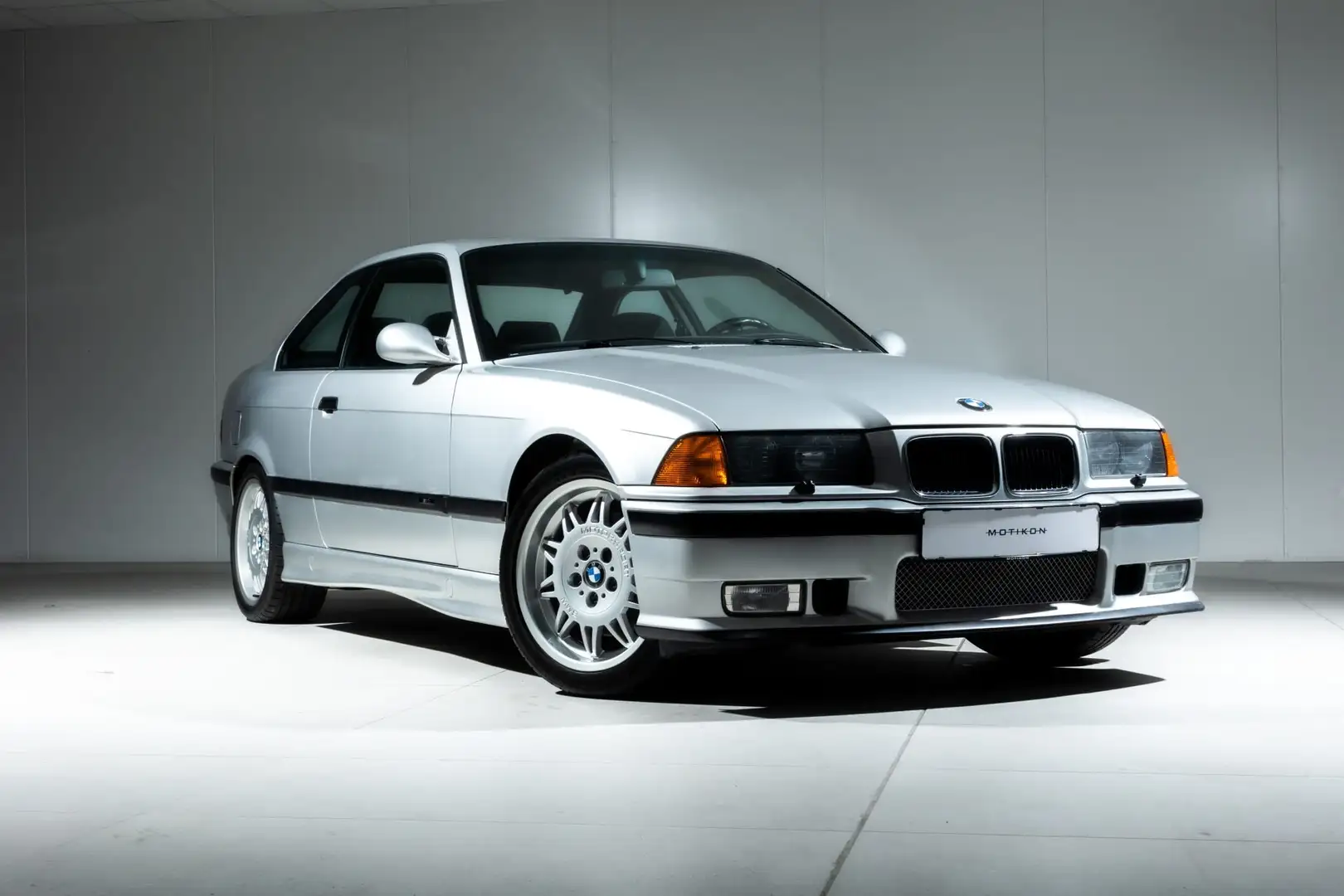 BMW M3 type E36 3.2 Coupe 321 ch Silver - 2