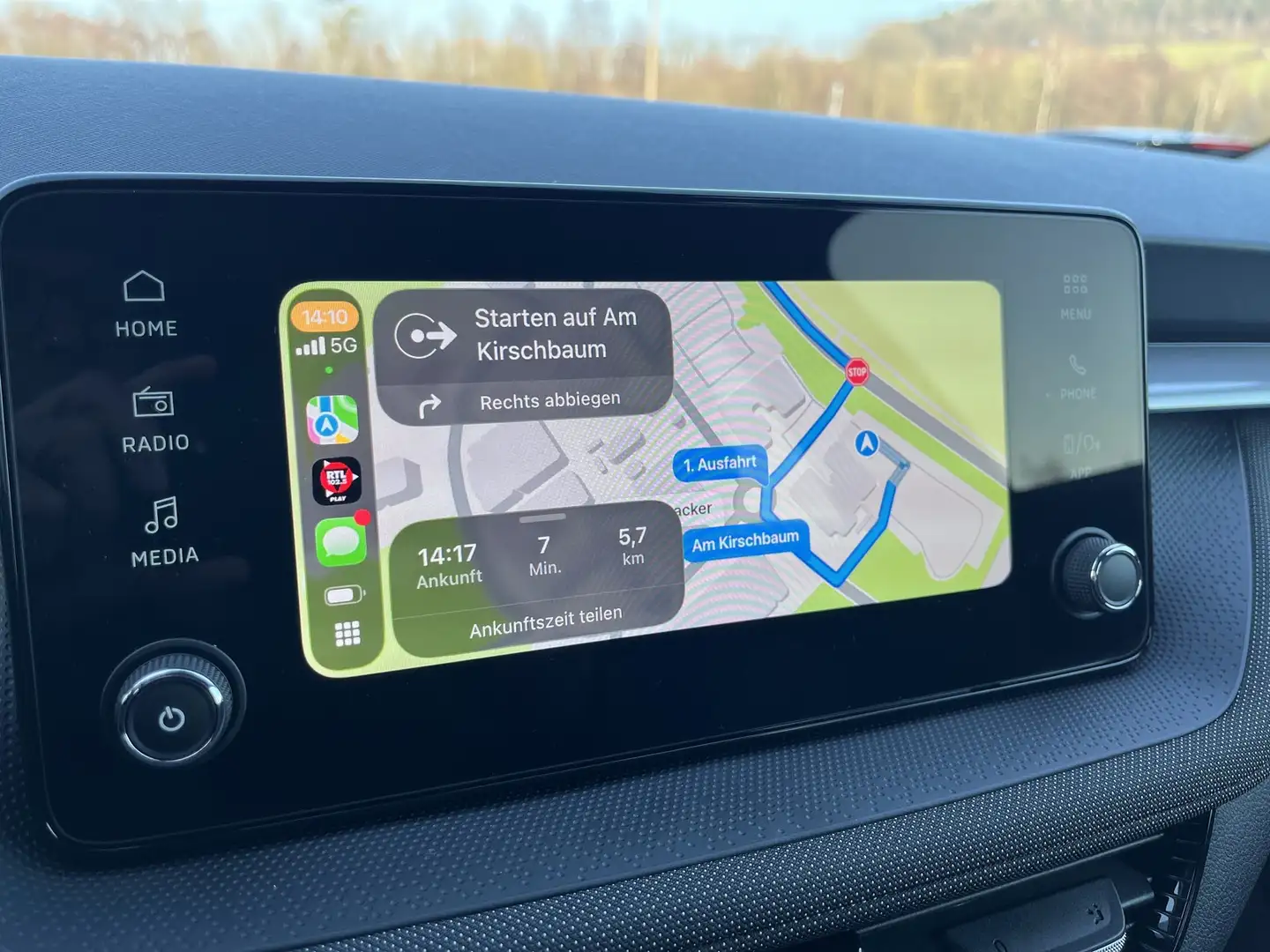 Skoda Fabia 1,0 TSI Selection Plus + Klima + Kamera + PDC + Si Grau - 2