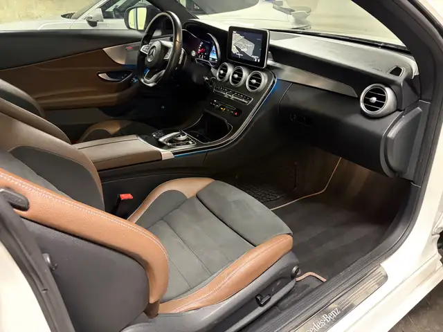 Mercedes-Benz 250 view 15