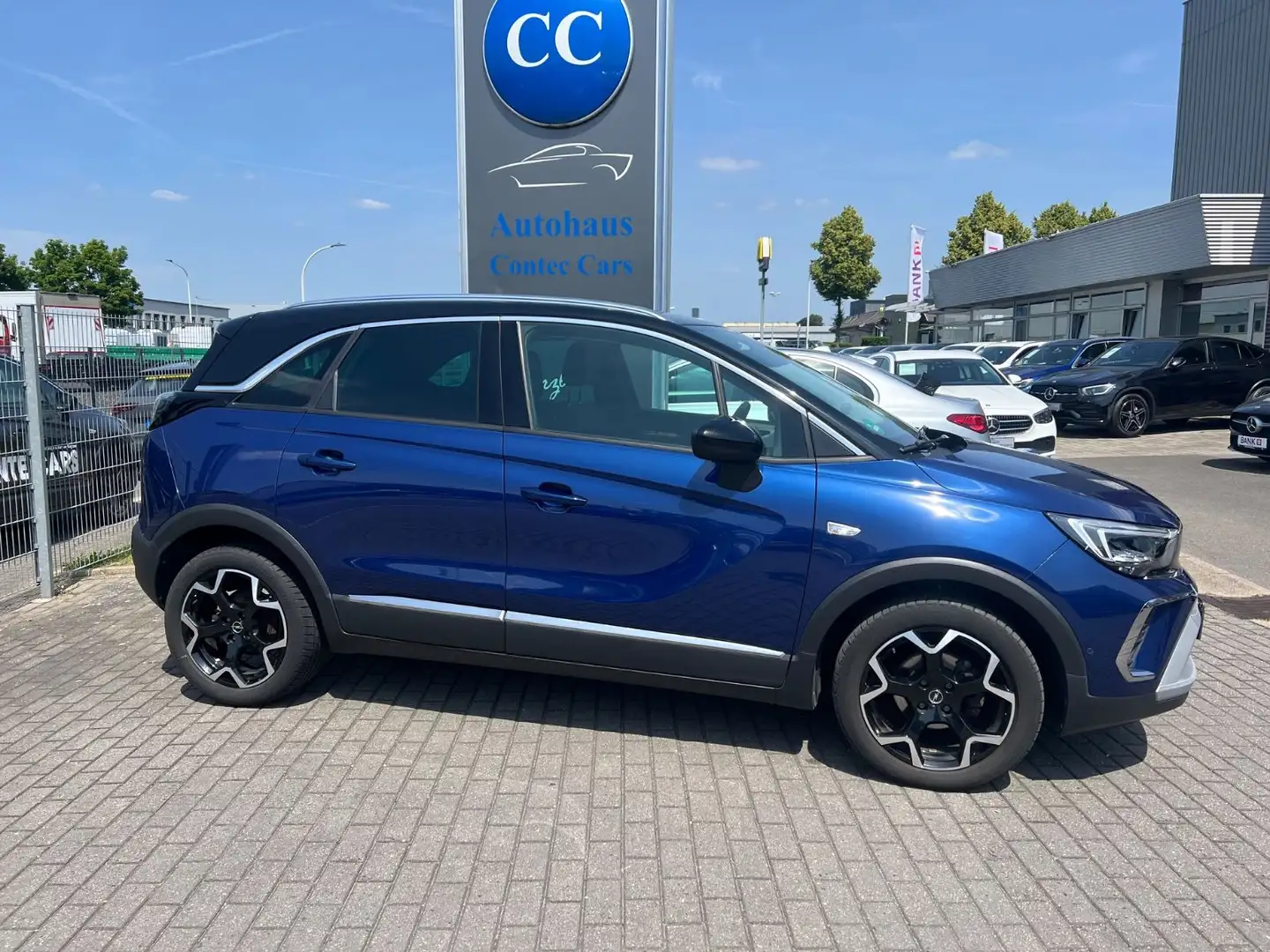 Opel Crossland (X) 1.5 D ULTIMATE SEHR VIELE EXTRAS Blau - 1