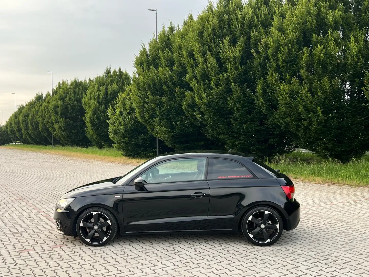 Audi A1 1.6 tdi Ambition 105cv - 2
