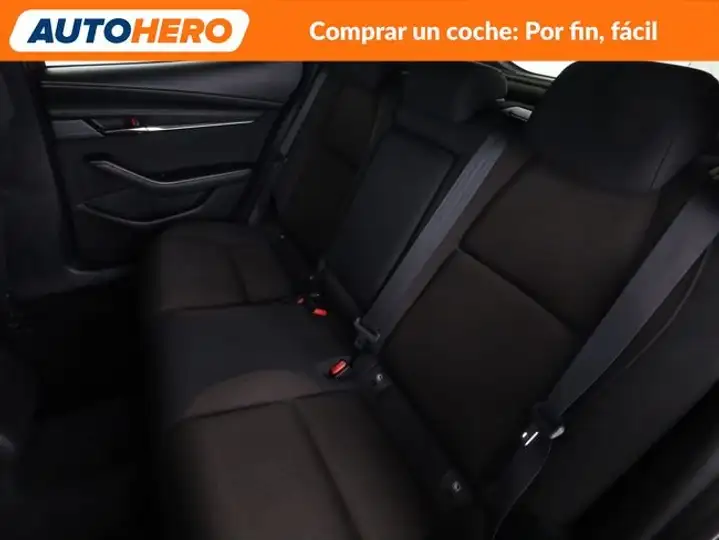 Mazda 2019, foto 15