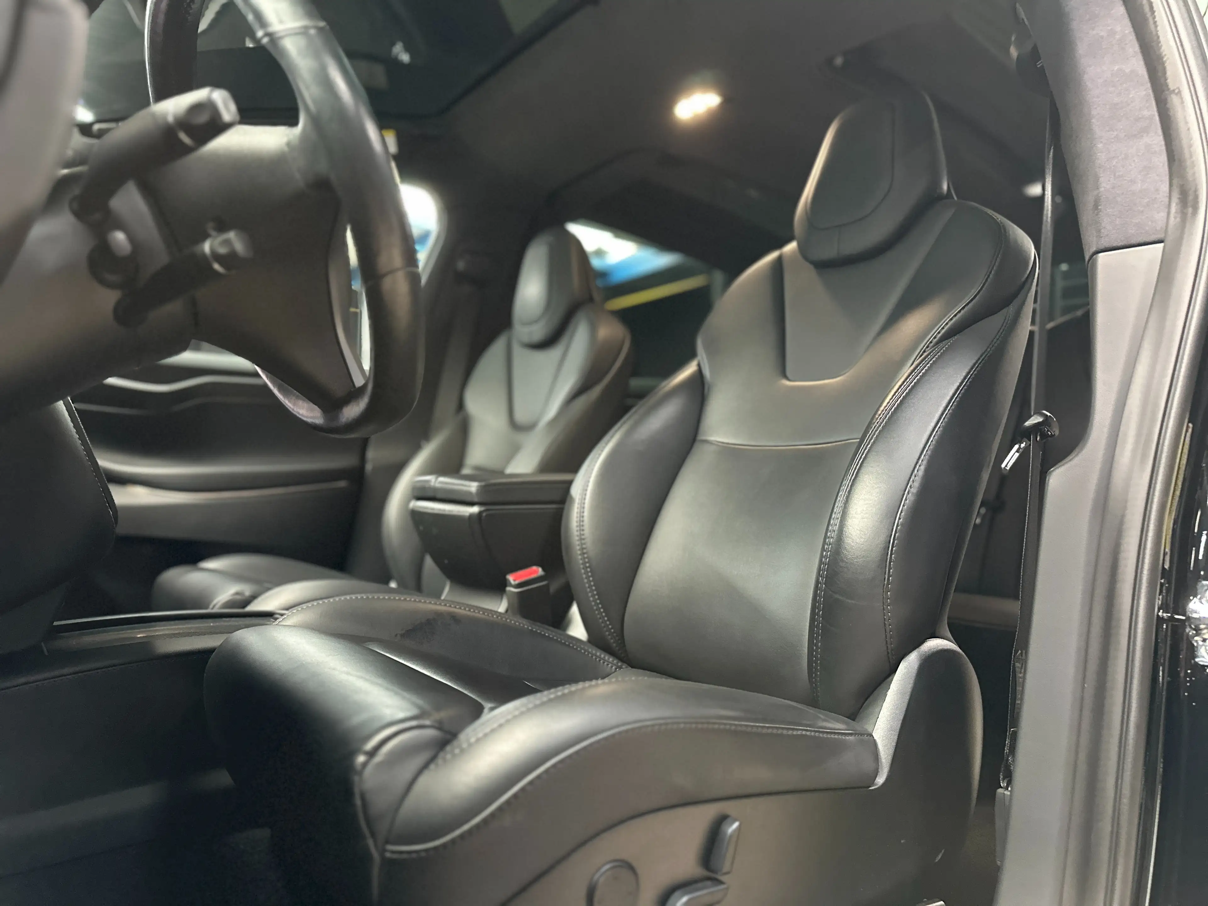 Tesla Model X LONG RANGE 100D - TOW HOOK - AUTOPILOT - CARBON — photo 12