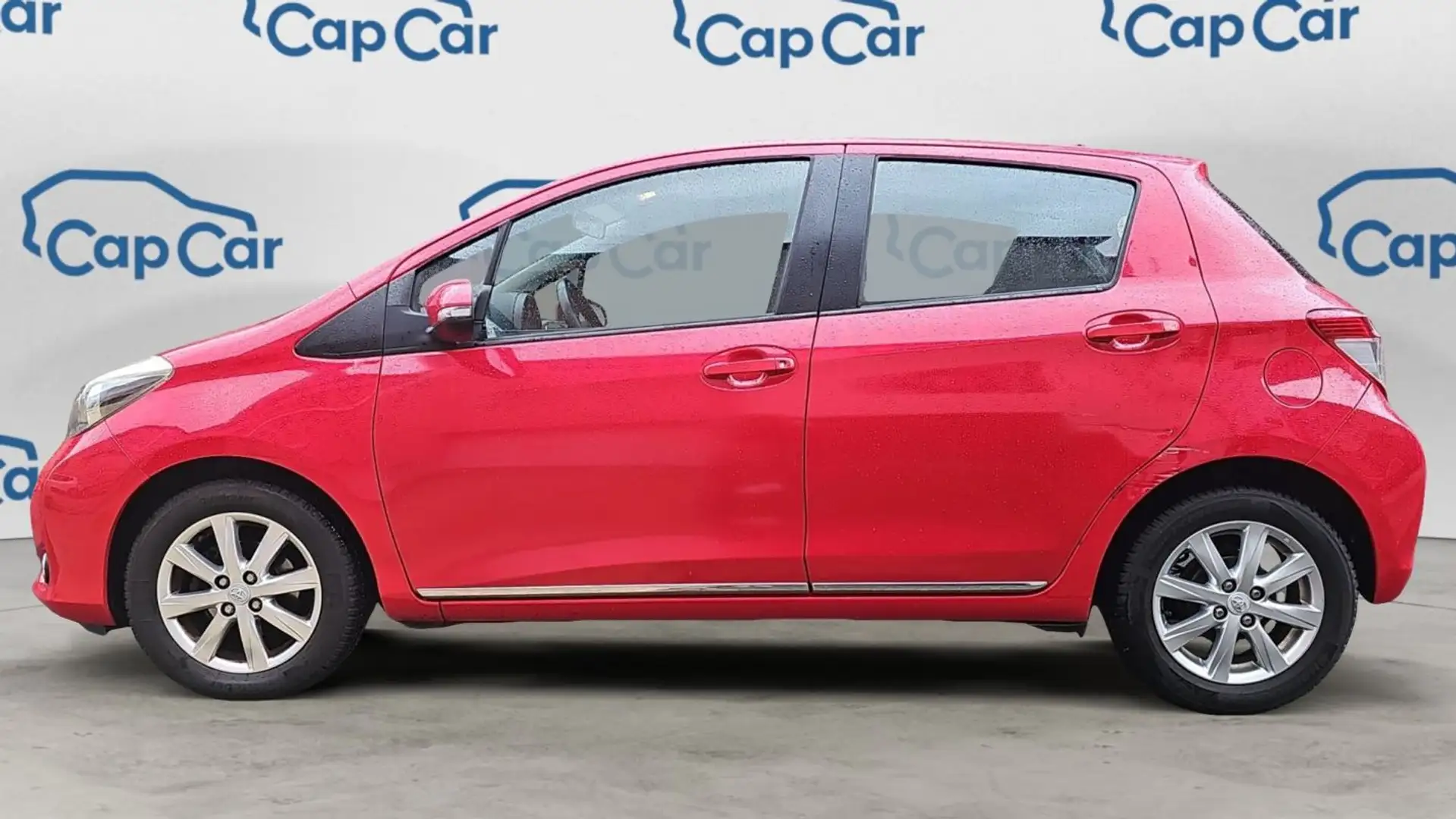Toyota Yaris 1.3 VVT-i 99 Dynamic Rouge - 2