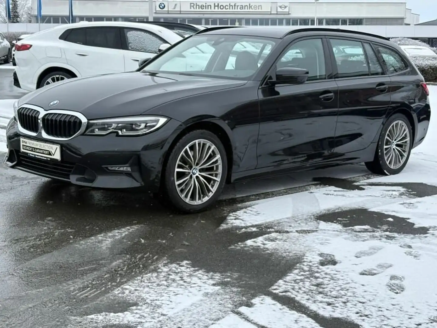 BMW 320 d xDrive Touring Sport Line LED NAVI HiFi FLA Schwarz - 2