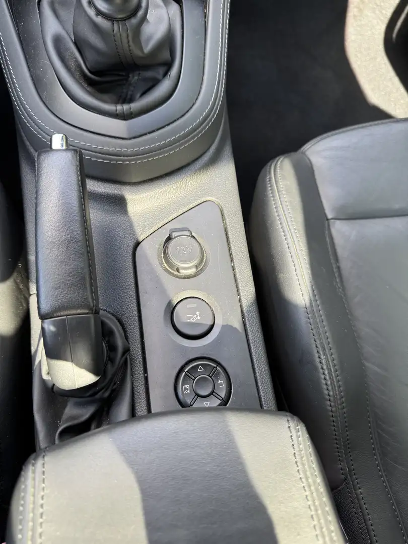 Peugeot RCZ 1.6 155 THP Schwarz - 2