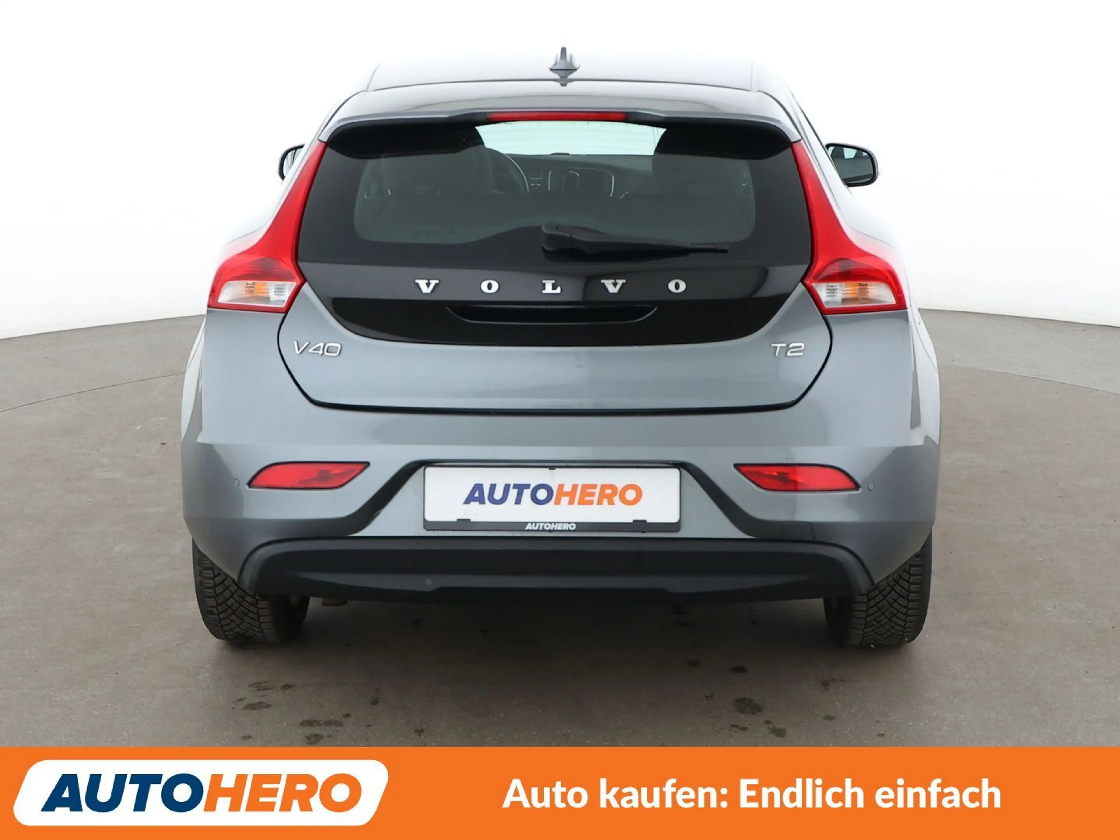 Volvo V40 2.0 T2 Momentum*NAV*LED*TEMPO*PDC*SHZ*BT* — photo 5