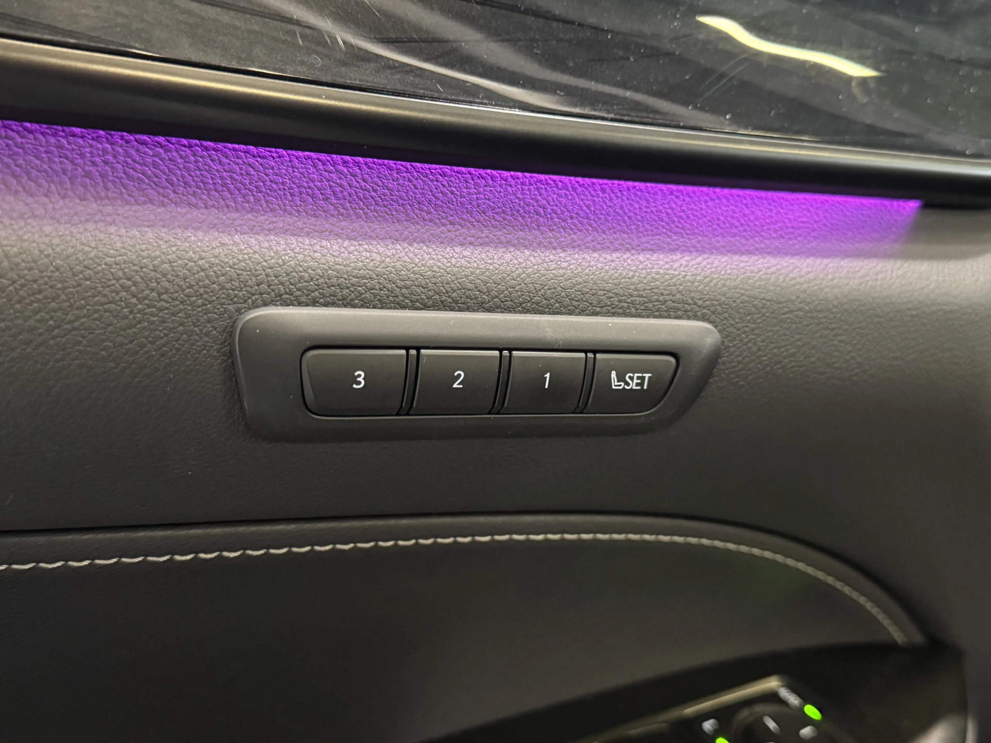 Lexus NX 450h+ AWD Executive Line | Schuif -/ kanteldak | Electri — photo 9