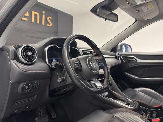MG ZS — photo 14
