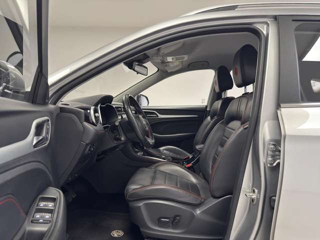 MG ZS — photo 11