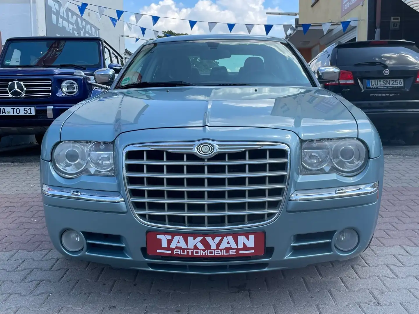 Chrysler 300C 5.7 V8 HEMI Синій - 2