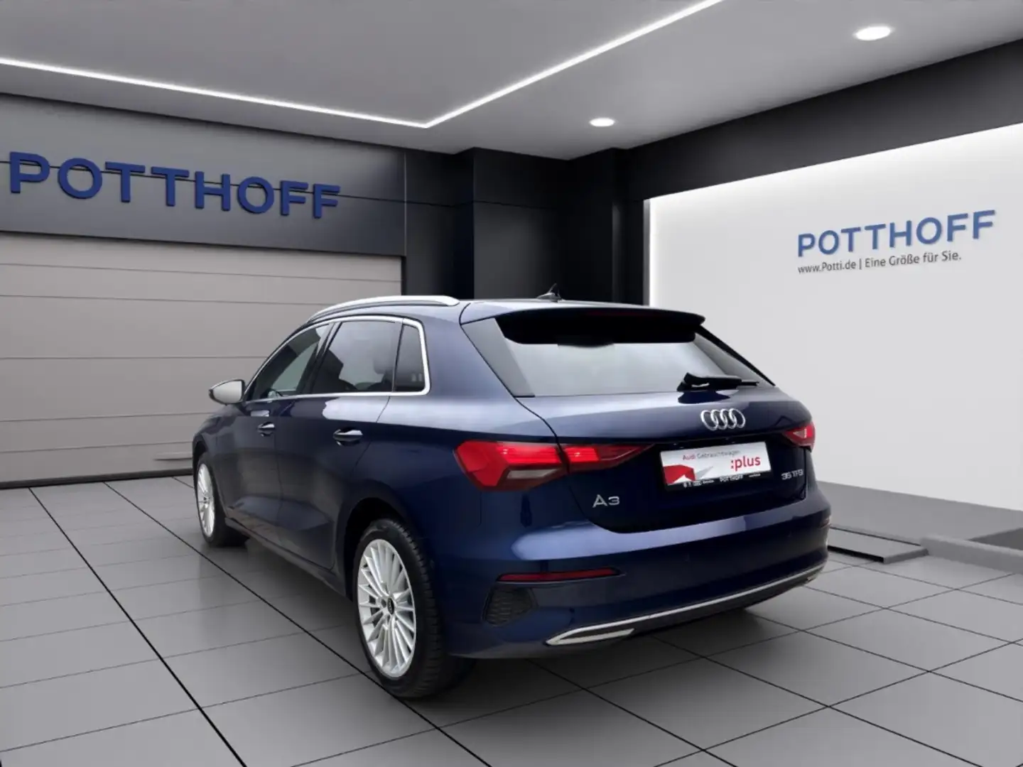 Audi A3 Sportback 35 TFSI ADVANCED AHK PDC SITZHZG KLIMA Blau - 2