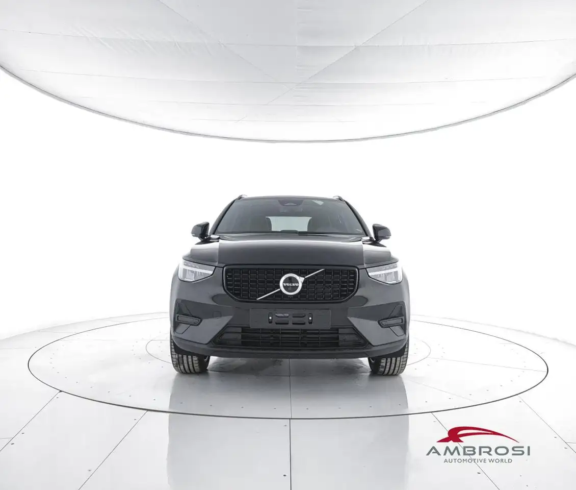 Volvo XC40 2026
