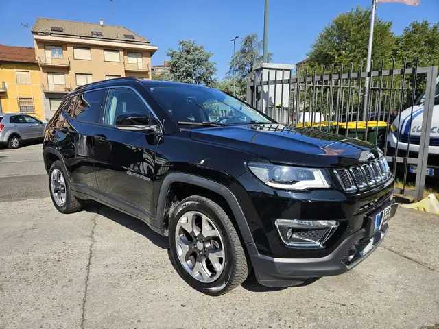 Jeep Compass view 3