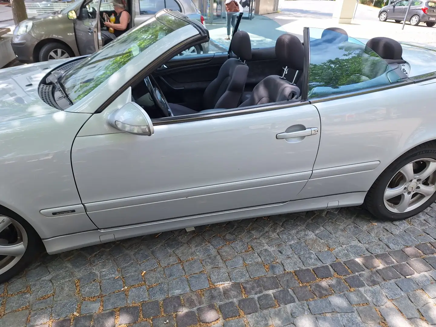 Mercedes-Benz CLK 200 Kompressor Cabrio Avantgarde - 2