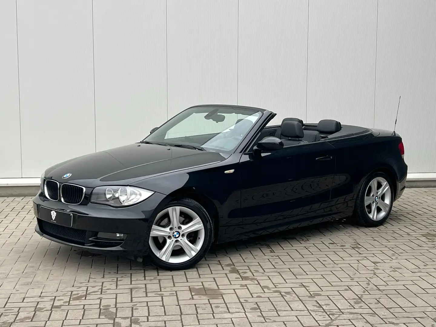 BMW 118 d✅GARANTIE | Leder | Z.Verw | GPS | PDC | Cruise Noir - 1