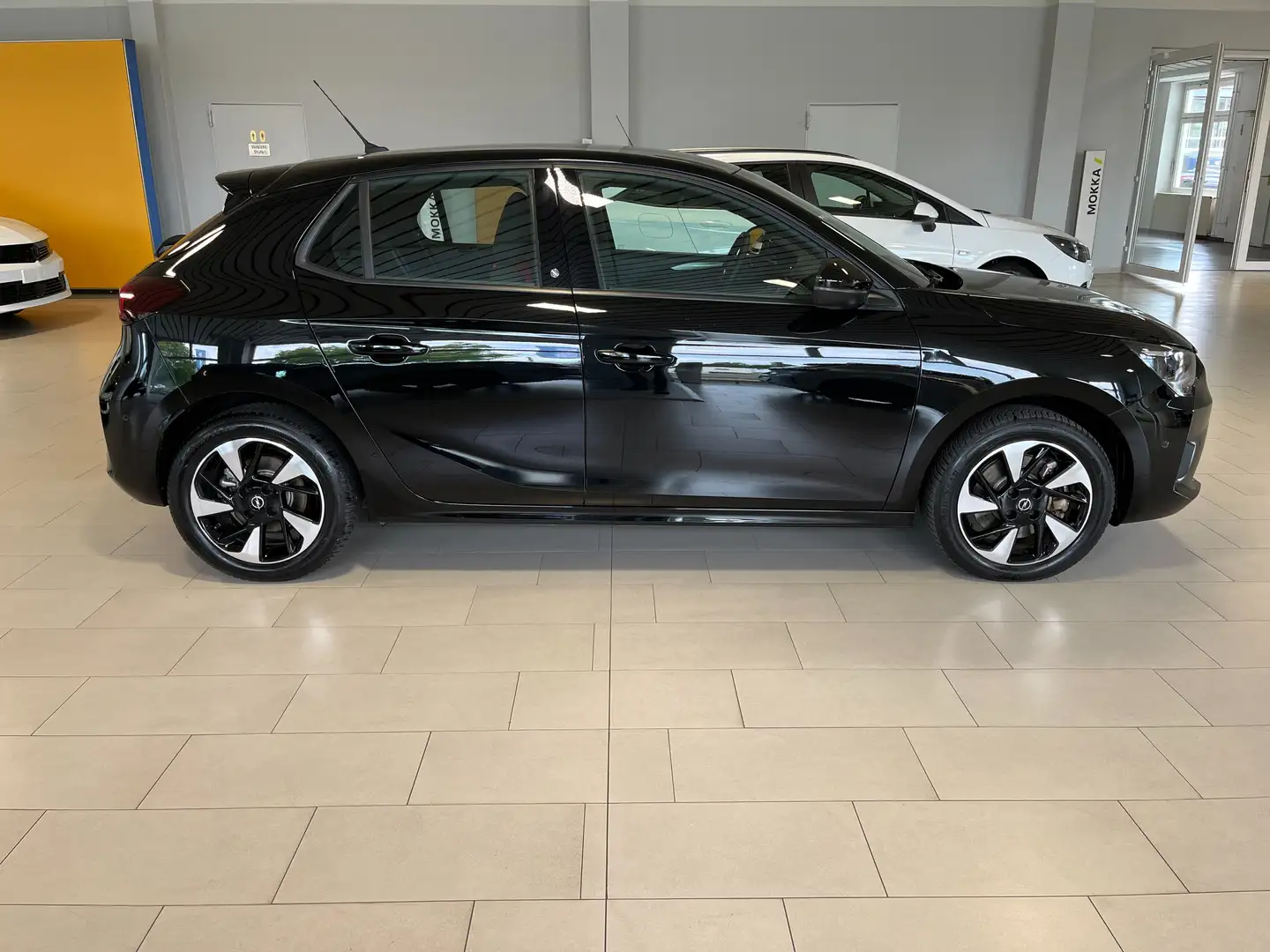 Opel Corsa-e e GS Line Noir - 2