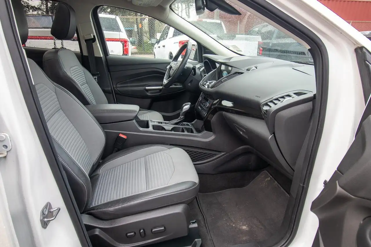 Ford Escape снимка Ford Escape