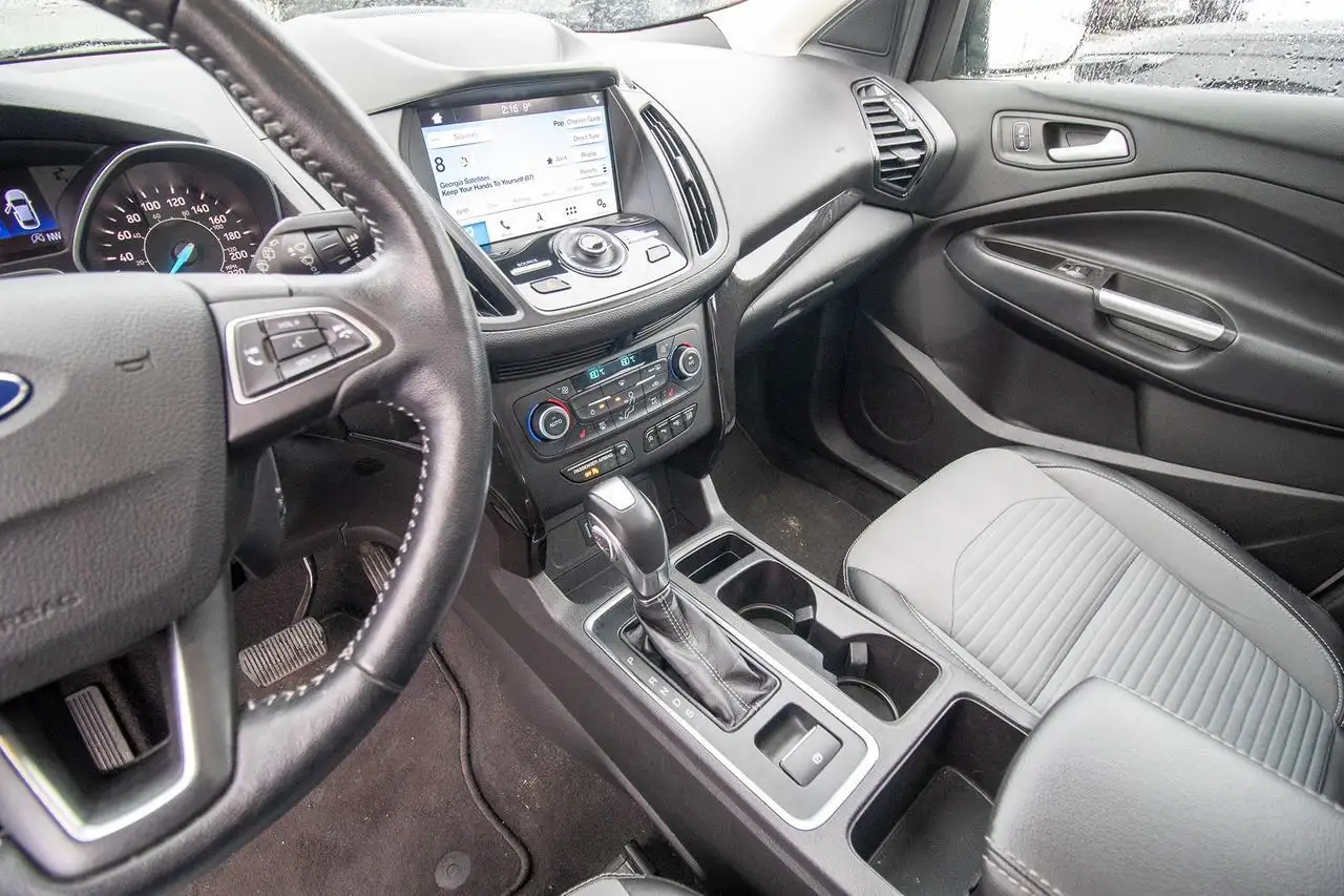 Ford Escape снимка Ford Escape