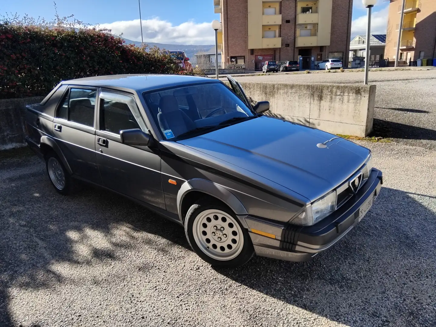 Alfa Romeo 75 75 1.8t America - 1
