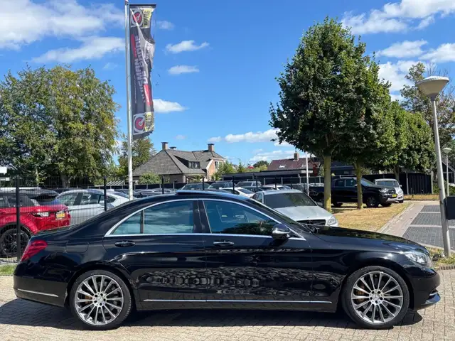 Mercedes-Benz S-Class view 6