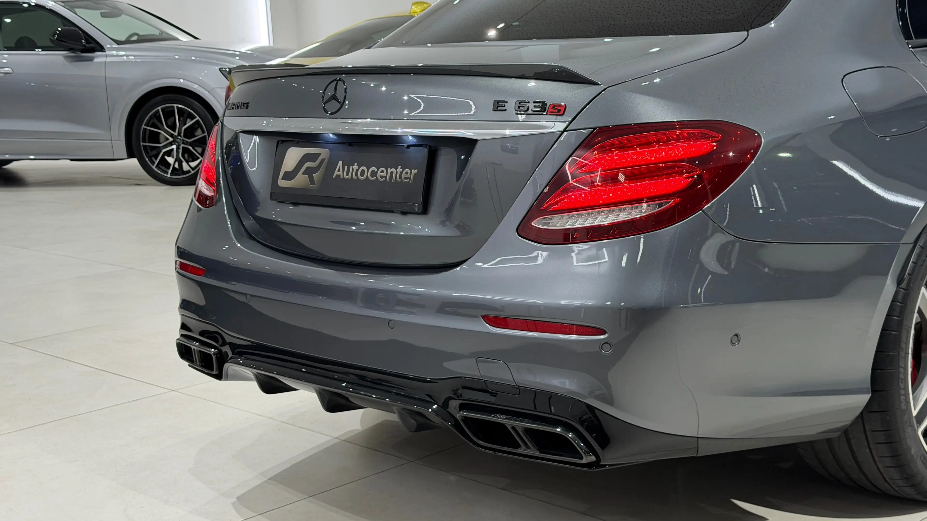 Mercedes-Benz E 63 AMG AMG E 63 S 4Matic AMG Speedshift 9G-MCT — photo 12
