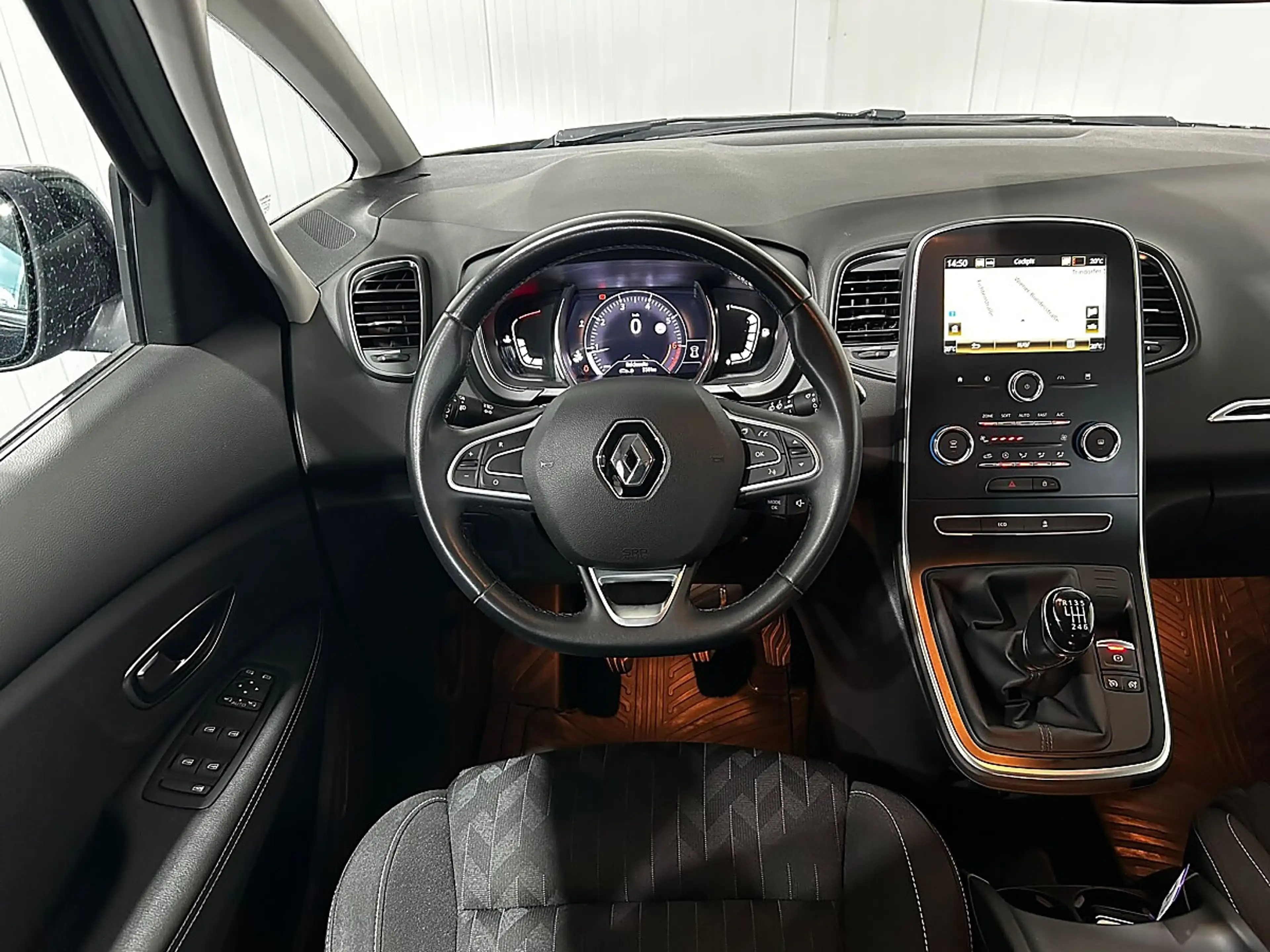 Renault Grand Scenic Grand Scénic TCe 140 PF Limited//AHK//NAVI//PDC... — photo 8