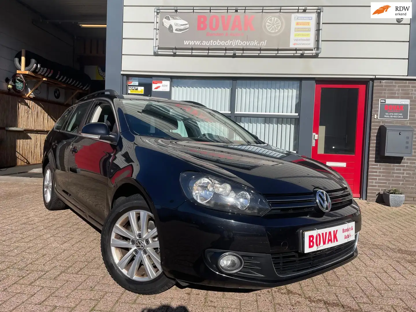 Volkswagen Golf Variant 1.2 TSI Style BlueMotion Schwarz - 1