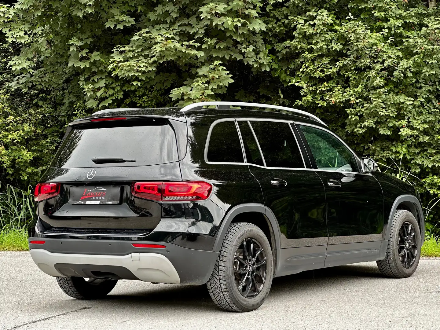 Mercedes-Benz GLB 200 d 4Matic Aut.*ALLRAD*ANHÄNGERK.*LEDER*NAVI*TOP* Czarny - 2