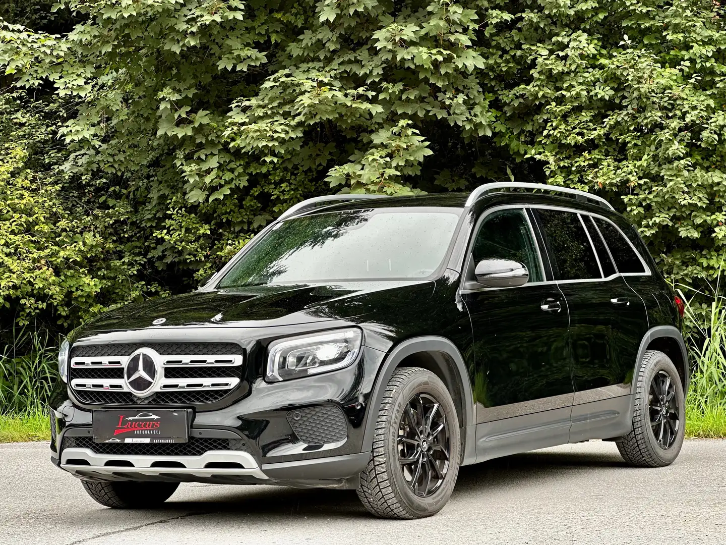 Mercedes-Benz GLB 200 d 4Matic Aut.*ALLRAD*ANHÄNGERK.*LEDER*NAVI*TOP* Czarny - 1