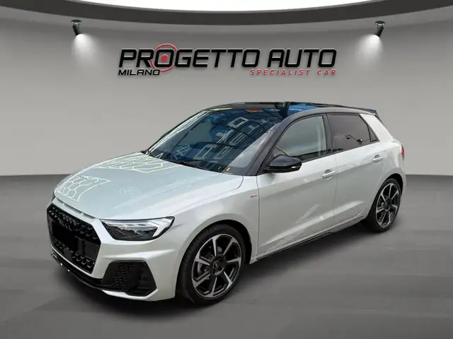 Audi A1 A1 1.0 tfsi Identity Black 116cv s-tronic