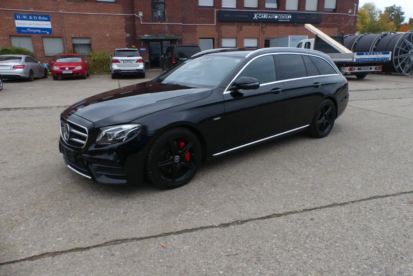 Mercedes-Benz E 350 Business AMG *ACC*LED*ASS*AHK*360°*Leder* Noir - 2