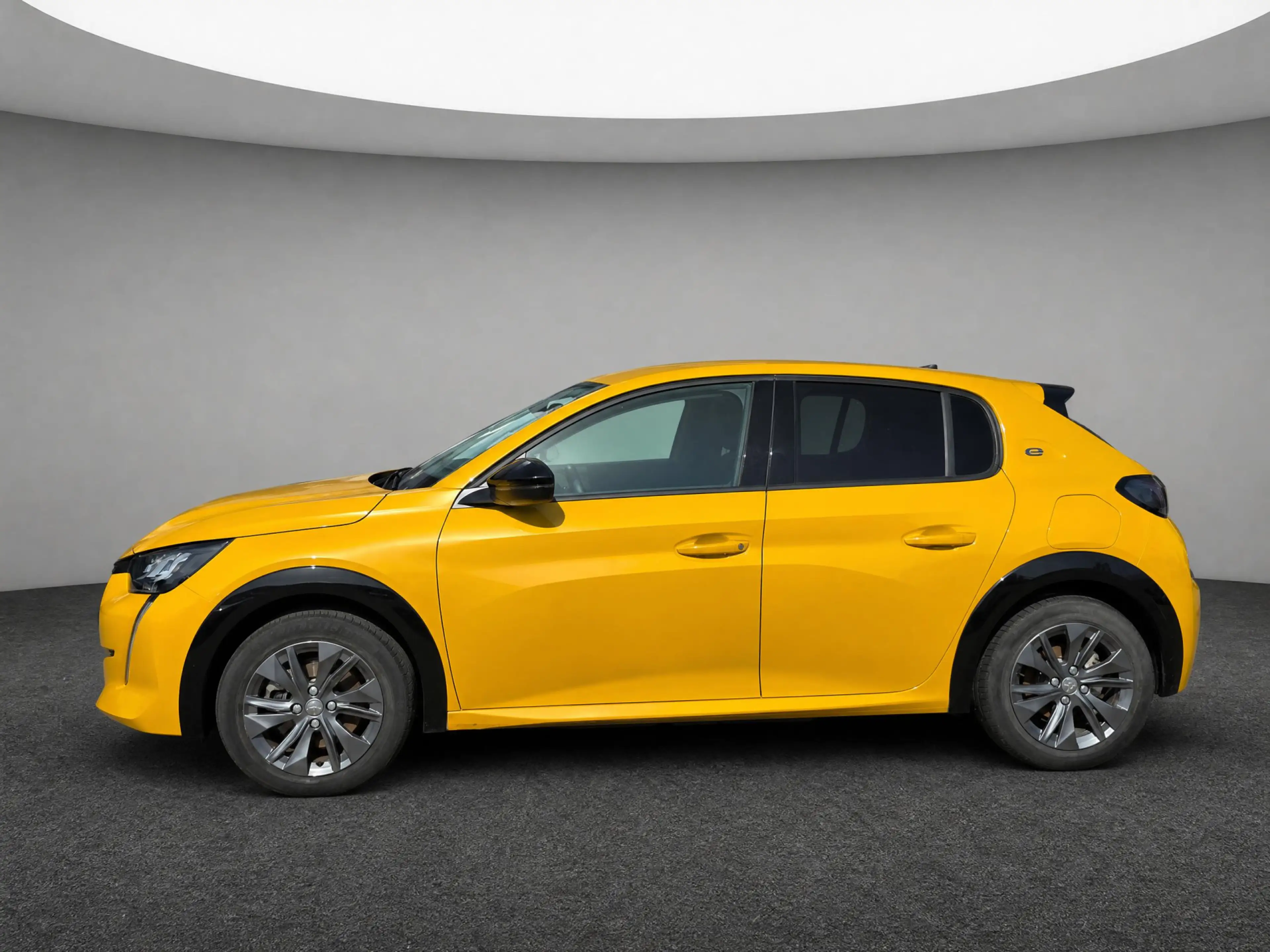 Peugeot e-208 EV Allure Pack 50 kWh — photo 4