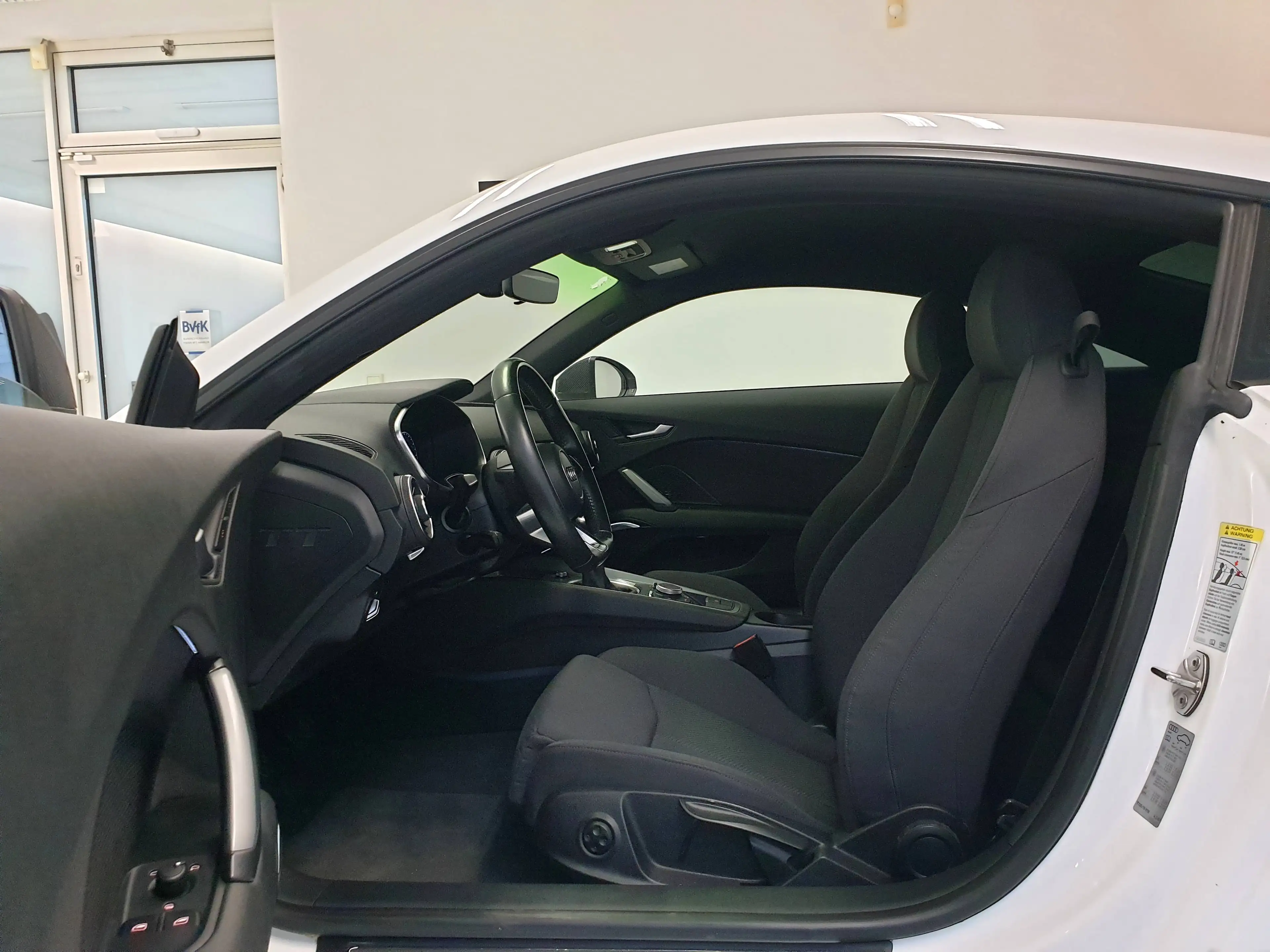 Audi TT TT Coupe 2.0 TDI Ultra 1.Hand Scheckheft VC DAB — photo 11