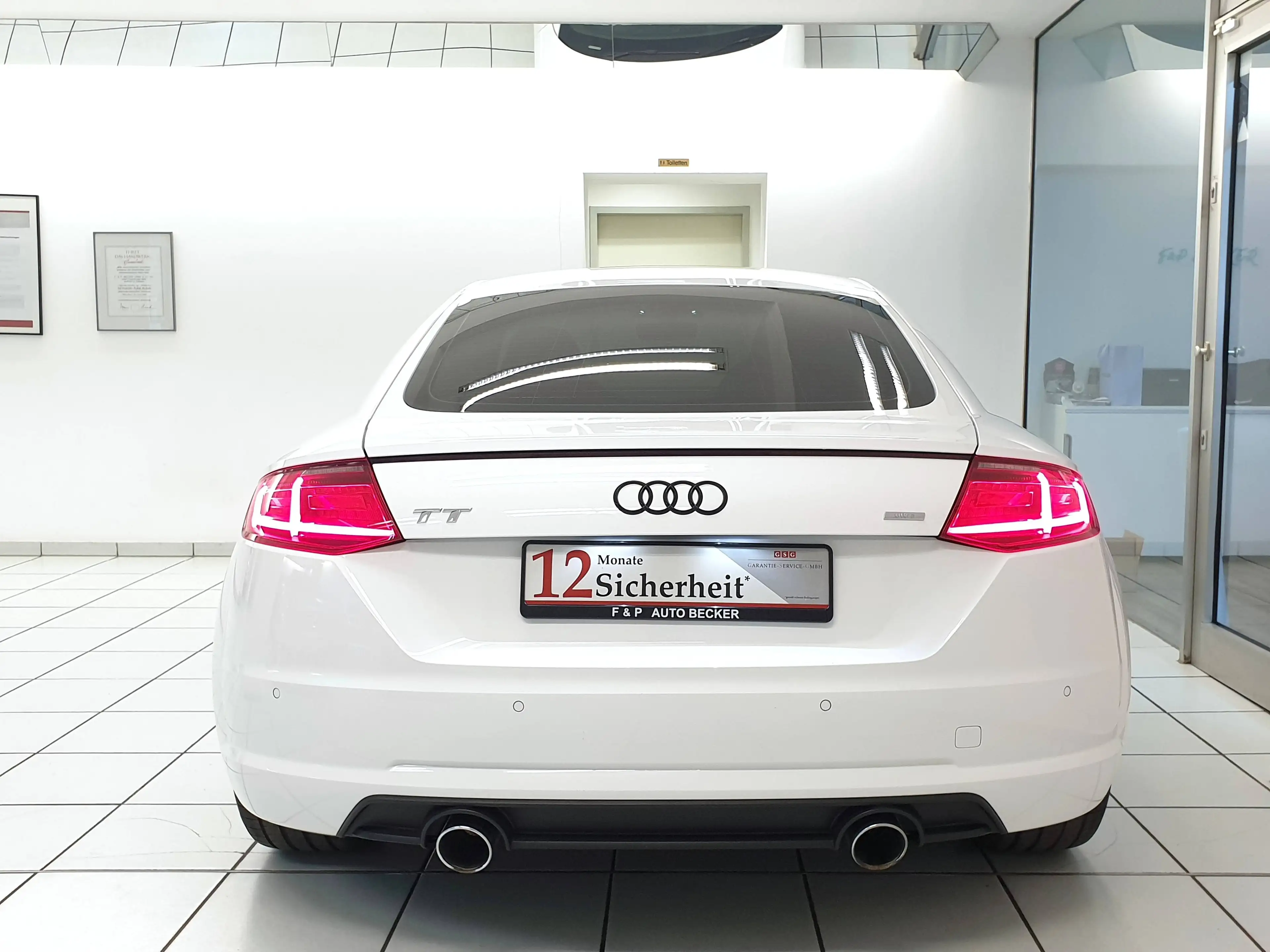 Audi TT TT Coupe 2.0 TDI Ultra 1.Hand Scheckheft VC DAB — photo 4