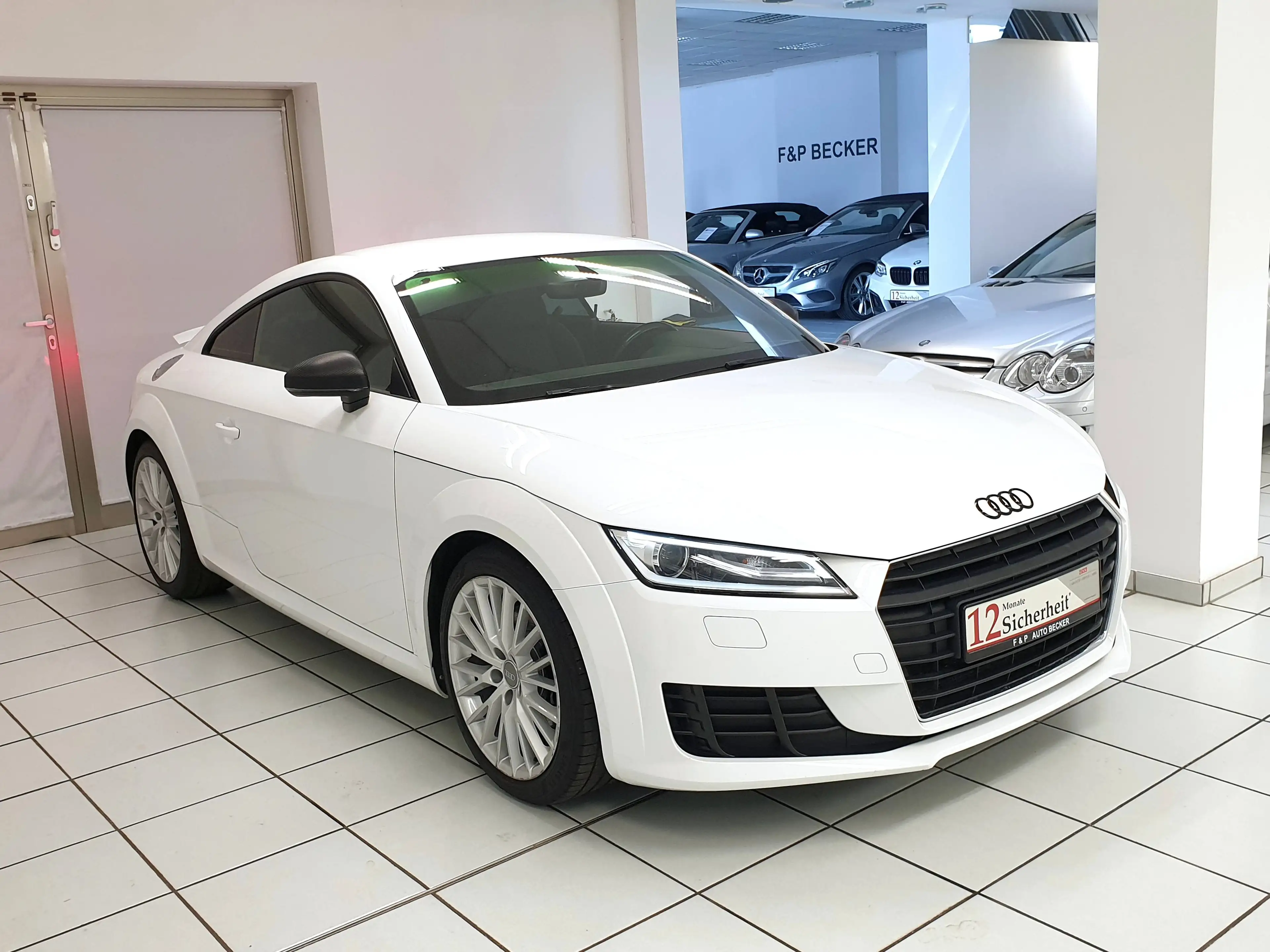 Audi TT TT Coupe 2.0 TDI Ultra 1.Hand Scheckheft VC DAB — photo 2