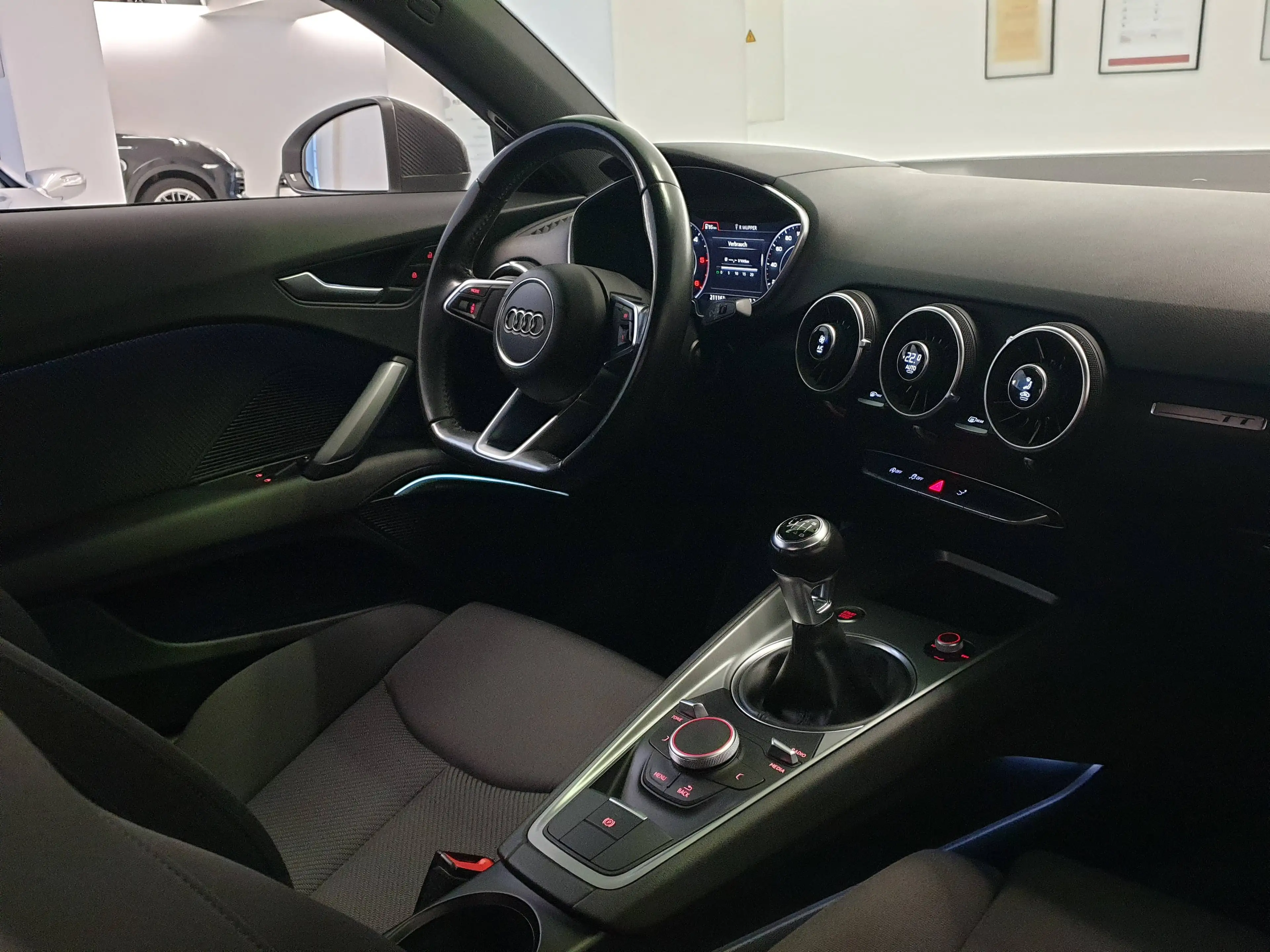 Audi TT TT Coupe 2.0 TDI Ultra 1.Hand Scheckheft VC DAB — photo 10