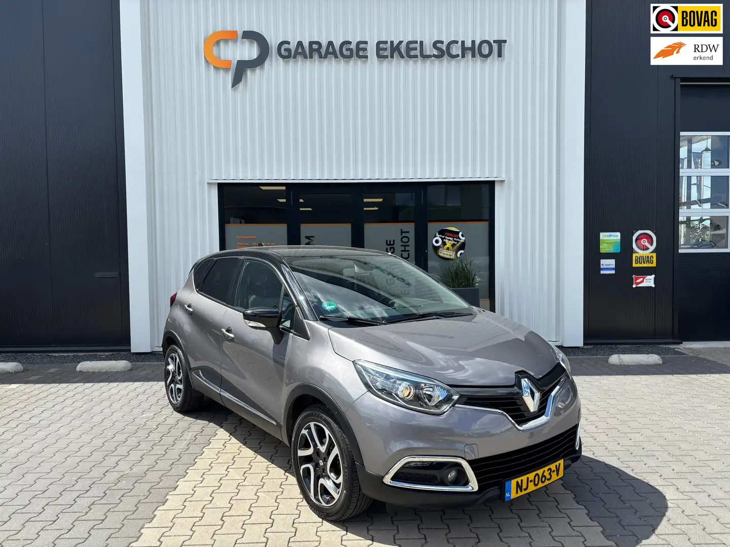 Renault Captur 0.9 TCe Dynamique NAVI/Camera/PDC Grijs - 1