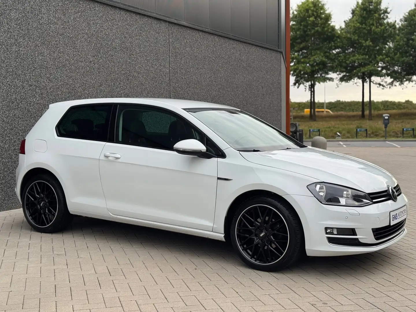 Volkswagen Golf 1.2 TSI Lounge 3drs | Cruise control | Parkeersens Wit - 2